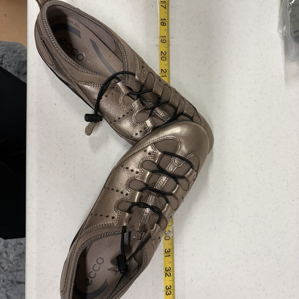 ECCO Vibration II  Women's Bronze Comfort Sneakers Leather Slip-On Size 9  (40) - Picture 13 of 15